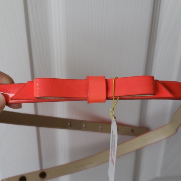 BCBG Generation hot pink bow belt - Picture 2 of 4